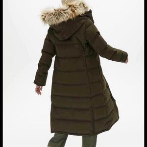 Aritzia TNA Parka - long